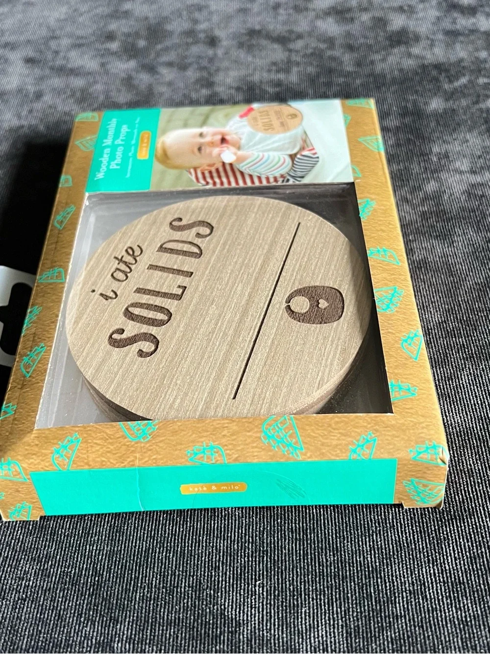 NIB Kate & Milo Wooden Monthly Photo Props
